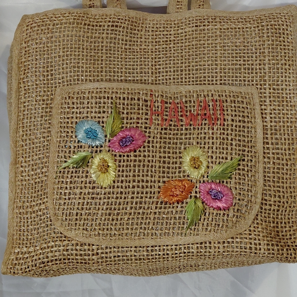 Source Unknown Tan Tote with Floral Embroidery